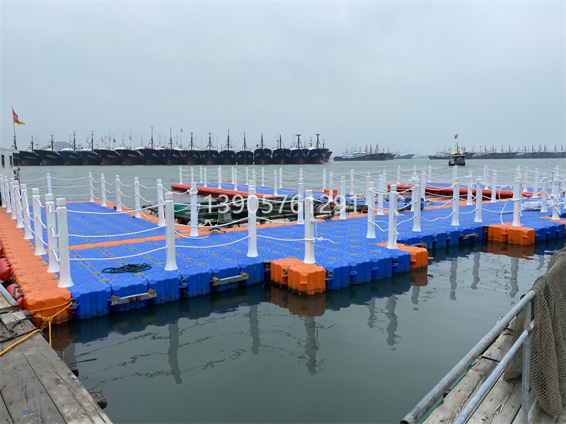 宁波奉化翡翠湾浮筒码头
